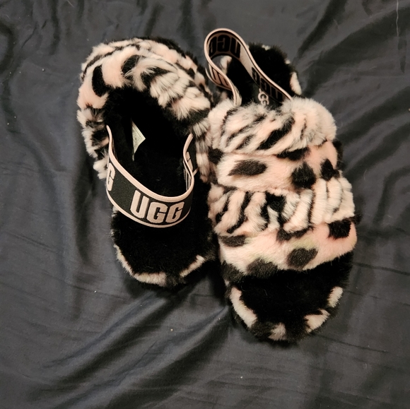 UGG Fluff Yeah Animalia Slides - Picture 1 of 3